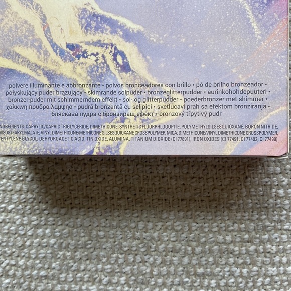 Fenty Beauty by Rihanna Bronze Shimmer Powder - Picture 7 of 8